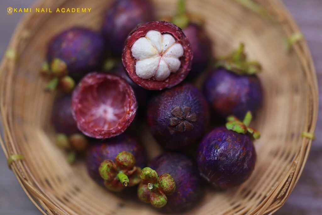 Cùng Chiêm Ngưỡng quả măng cụt từ bột làm móng